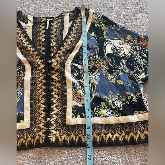 Free People Catch Me If You Can Tie Sleeve Blouse, Boho Cheetah Print, XS - Picture 8 of 16